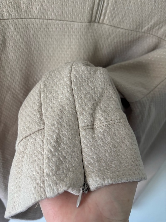 Craft Women’s Half-Zip Sweater in Beige Size Small - Picture 3 of 7